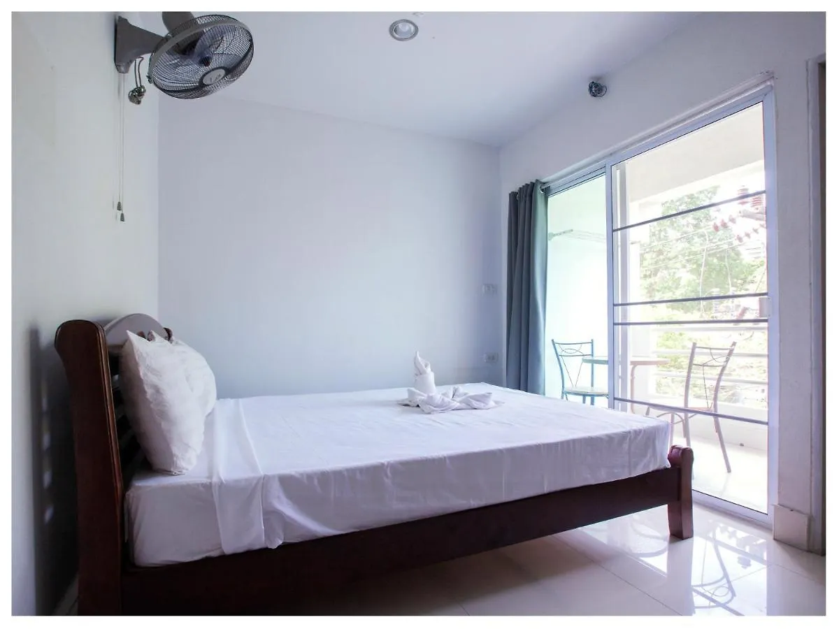 ** בית הארחה מלון קו טאו Namhasin House תאילנד
