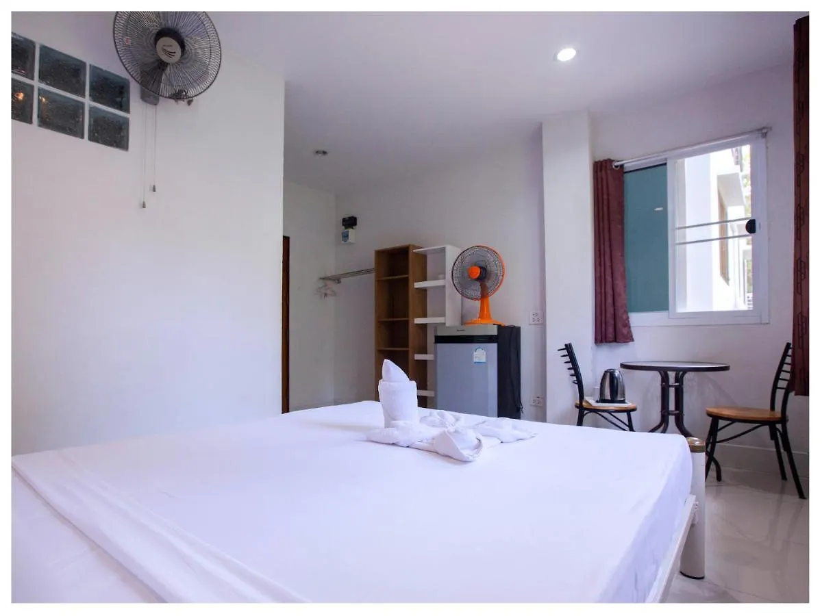 מלון קו טאו Namhasin House 2*,